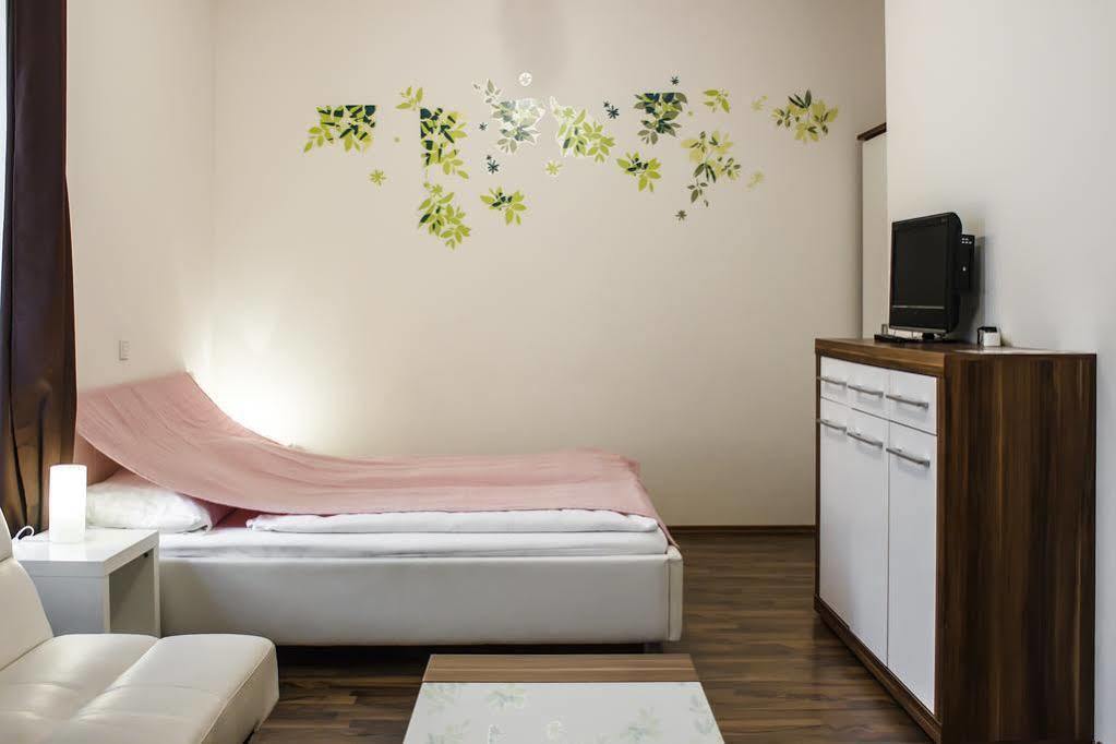 Grand Central Station Apartments I Contactless Check-In Viena Exterior foto